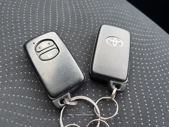 この度は当店のお車をご覧になっていただき、誠にありがとうございます。 トヨタ プリウス