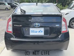 トヨタ プリウス