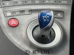 トヨタ プリウス