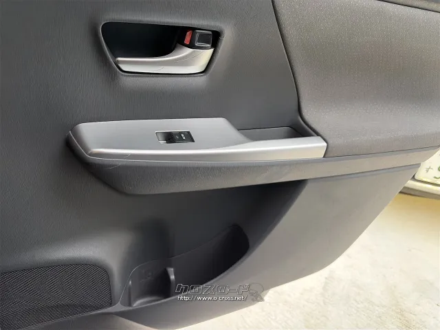 トヨタ プリウスα