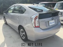 トヨタ プリウス