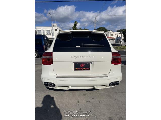 撮影者の影が・・・笑 ポルシェ カイエン