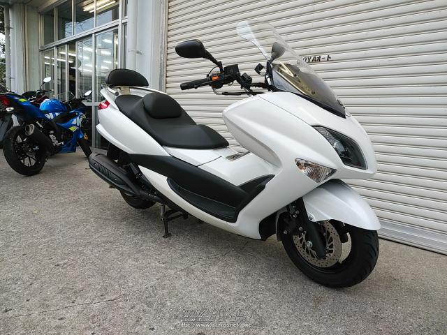 ヤマハ マジェスティ250 後期・白・250cc・ゴヤオート 宜野湾店・3,183