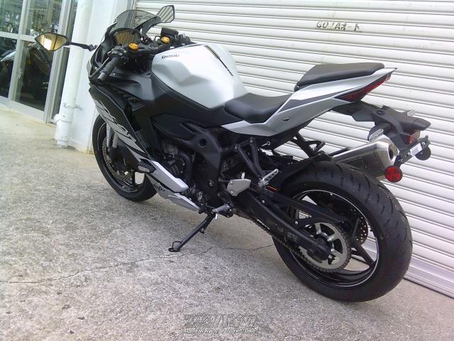 カワサキ ニンジャ ZX-4RSE NEWカラー・シルバー (白?)・400cc