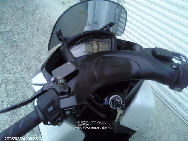 ヤマハ トリシティ 125(側車付き軽二輪登録車)・ホワイト・125cc ヤマハ トリシティ 125(側車付き軽二輪登録車)・ホワイト・125cc
