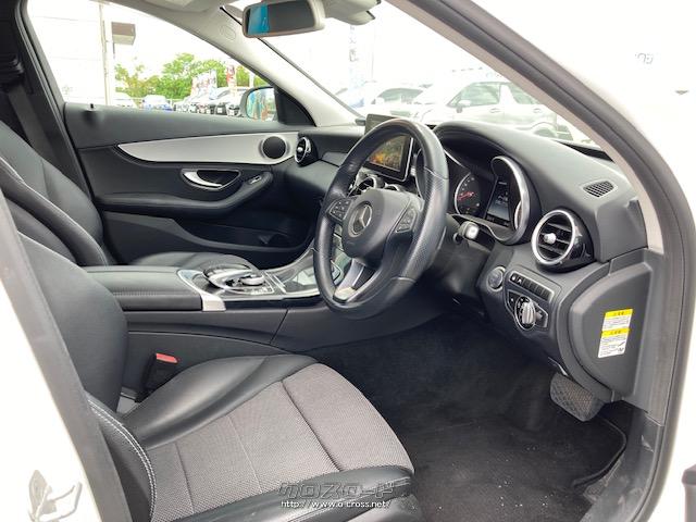 ホールド性と快適性のあるフロントシート メルセデス・ベンツ Cクラス