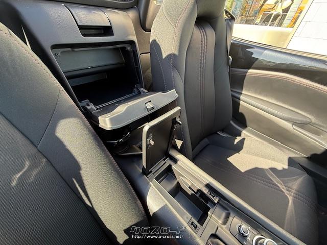 座席後方収納あります マツダ ロードスター