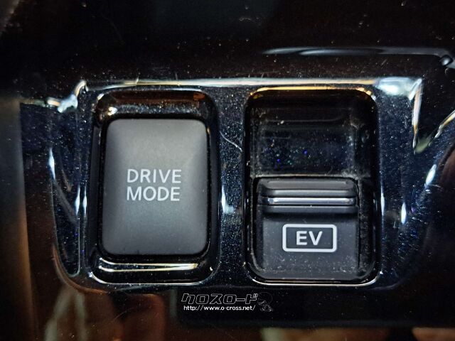 お問合せはユーポスコザ店まで/098-934-8277/お待ちしております 日産 キックス