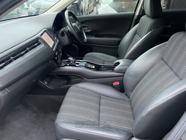 「お問合せはユーポスコザ店まで/098-934-8277お待ちしております」 ホンダ ヴェゼル