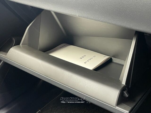 「お問合せはユーポスコザ店まで/098-934-8277お待ちしております」 トヨタ カローラクロス