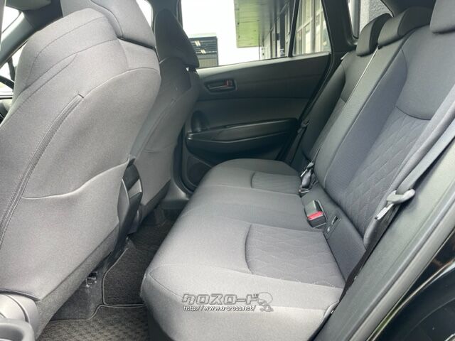 「お問合せはユーポスコザ店まで/098-934-8277お待ちしております」 トヨタ カローラクロス