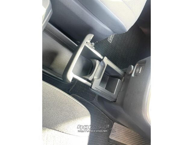 「お問合せはユーポスコザ店まで/098-934-8277お待ちしております」 トヨタ ヴォクシー