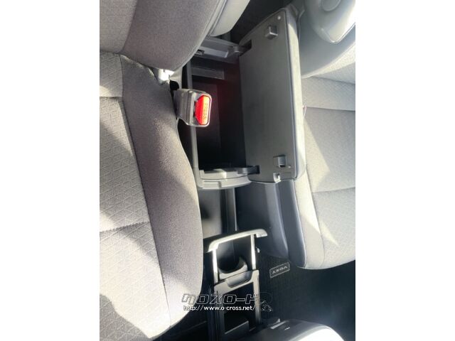 「お問合せはユーポスコザ店まで/098-934-8277お待ちしております」 トヨタ ヴォクシー