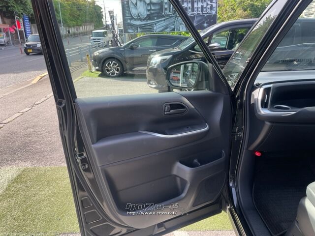 「お問合せはユーポスコザ店まで/098-934-8277お待ちしております」 トヨタ ヴォクシー