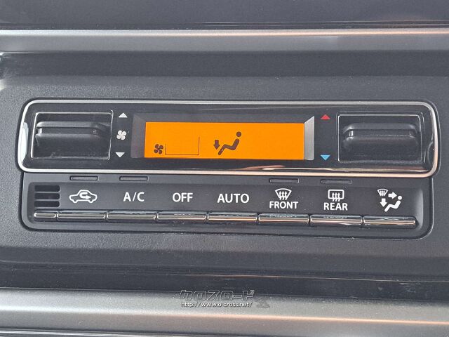 「お問合せはユーポスコザ店まで/098-934-8277お待ちしております」 スズキ スペーシア