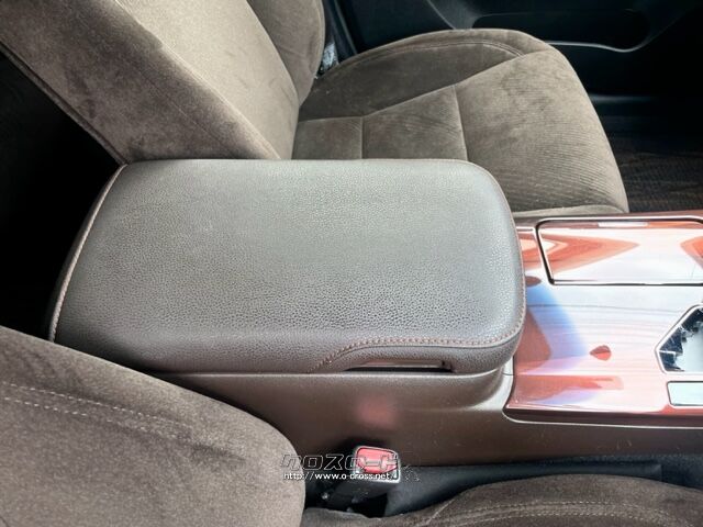 「お問合せはユーポスコザ店まで/098-934-8277お待ちしております」 トヨタ クラウンロイヤル