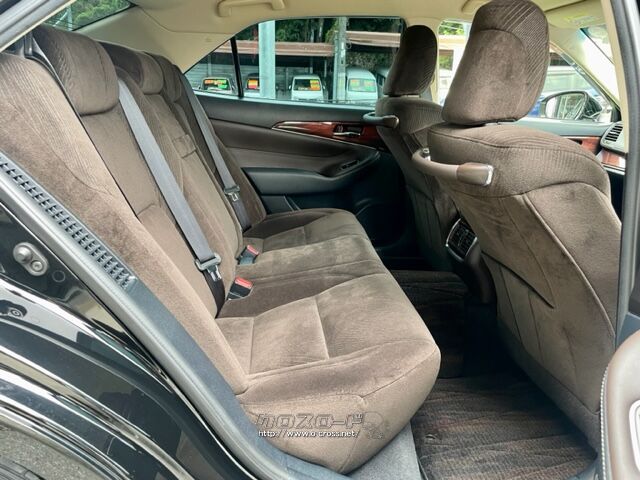 「お問合せはユーポスコザ店まで/098-934-8277お待ちしております」 トヨタ クラウンロイヤル