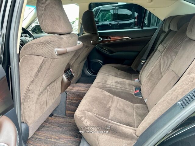 「お問合せはユーポスコザ店まで/098-934-8277お待ちしております」 トヨタ クラウンロイヤル