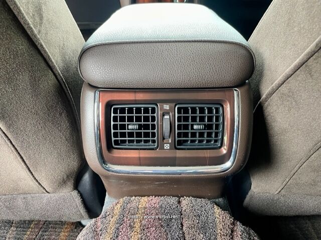 「お問合せはユーポスコザ店まで/098-934-8277お待ちしております」 トヨタ クラウンロイヤル