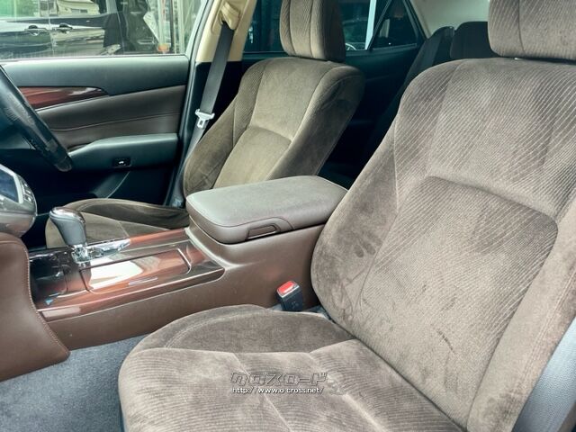 「お問合せはユーポスコザ店まで/098-934-8277お待ちしております」 トヨタ クラウンロイヤル