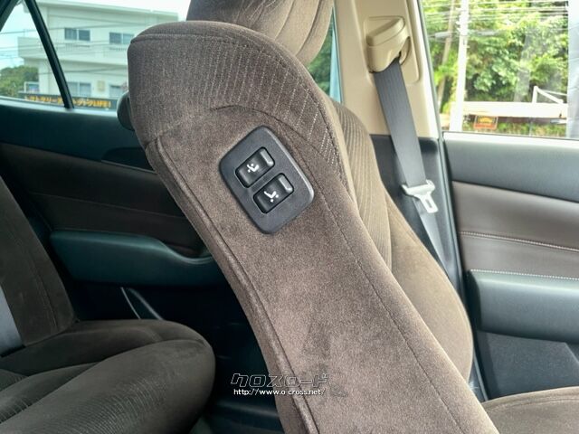 「お問合せはユーポスコザ店まで/098-934-8277お待ちしております」 トヨタ クラウンロイヤル