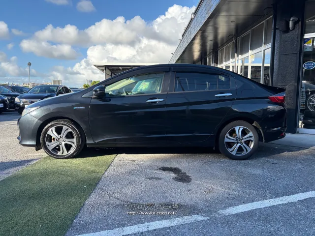 全長×全幅×全高4440×1695×1475mm ホンダ グレイス