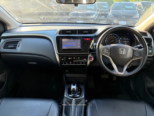 インテリアは、アッパーミドルセダンに迫る広々とした室内空間を実現。 ホンダ グレイス