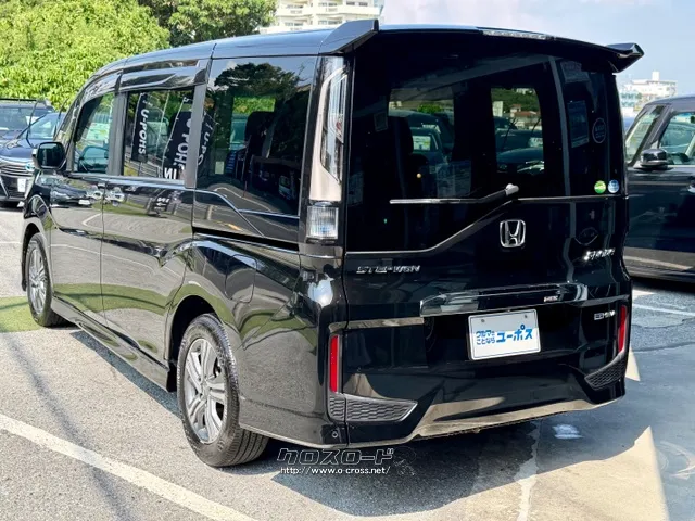 気になる燃費はJC08モード燃費25.0km/リットル ホンダ ステップワゴン