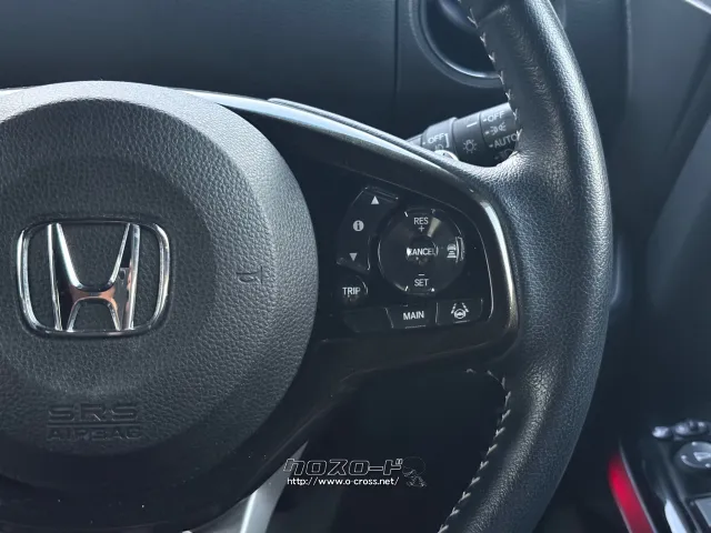 ステアリング右でクルーズコントロール操作可能です。 ホンダ N-BOX