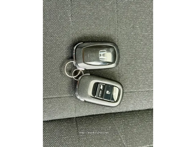 「お問合せはユーポスコザ店まで/098-934-8277お待ちしております」 ホンダ ヴェゼル