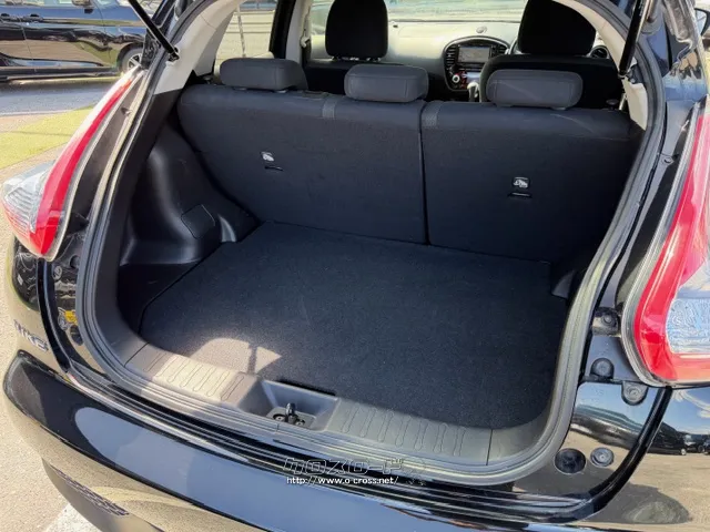 荷室スペースも広々 日産 ジューク