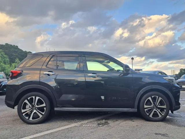 現在ユーポスコザ店にて展示中です。 ダイハツ ロッキー