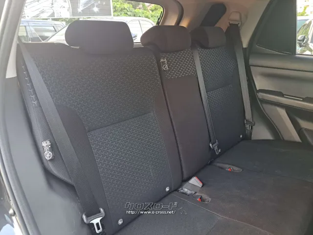 座高調整ができますので様々な方に運転しやすいシートとなっております。 ダイハツ ロッキー