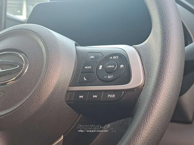 ハンドル右でクルーズコントロール操作が可能 ダイハツ ロッキー