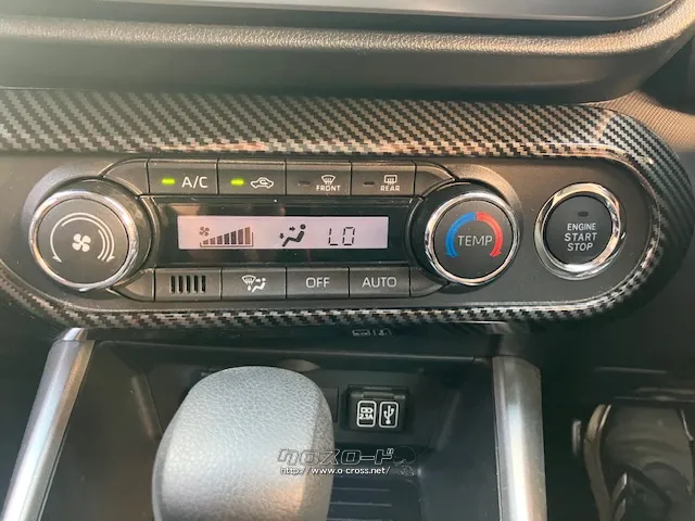 「お問合せはユーポスコザ店まで/098-934-8278お待ちしております」 ダイハツ ロッキー