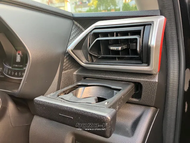 「お問合せはユーポスコザ店まで/098-934-8278お待ちしております」 ダイハツ ロッキー