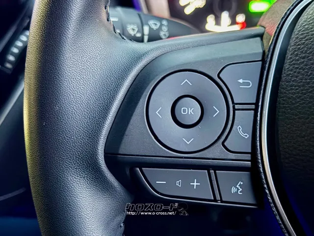 ハンドル左でオーディオ操作が出来ます。 トヨタ カローラスポーツ