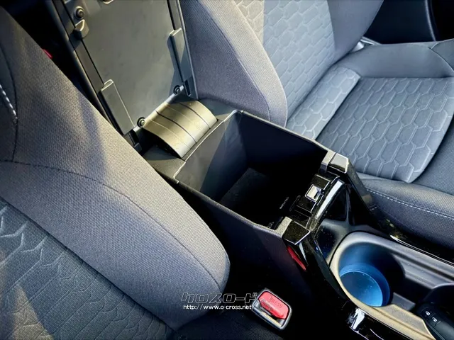 ☆ご覧頂きありがとうございます。ユーポスでは試乗も可能です! トヨタ カローラスポーツ