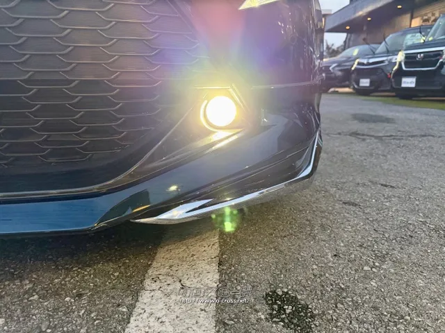 ☆ご覧頂きありがとうございます。ユーポスでは試乗も可能です! トヨタ カローラスポーツ