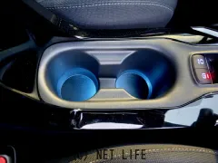 トヨタ カローラスポーツ