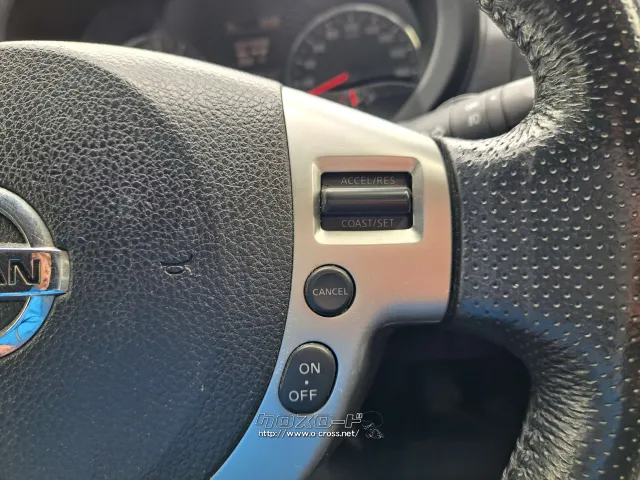 ハンドル右でクルーズコントロール操作が可能 日産 エクストレイル