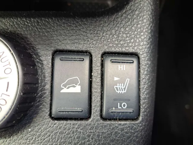 お問合せはユーポスコザ店まで/098-934-8277/お待ちしております 日産 エクストレイル