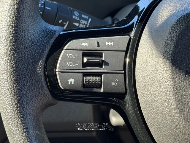 ハンドル左でオーディオ操作が出来ます。 ホンダ N-BOX