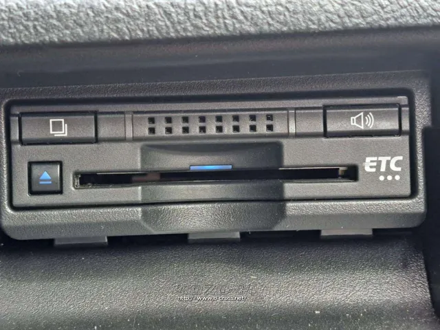 ドライブには欠かせないETC車載器搭載 トヨタ クラウンマジェスタ