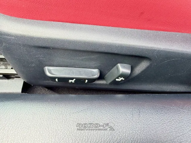 ★口コミ高評価を獲得お問合せはユーポスコザ店まで☆098-934-8277☆彡 レクサス RC