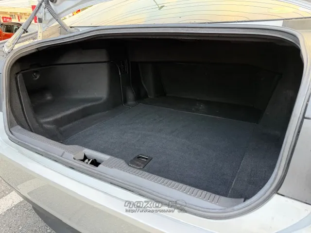 荷室スペースも広々 トヨタ クラウン
