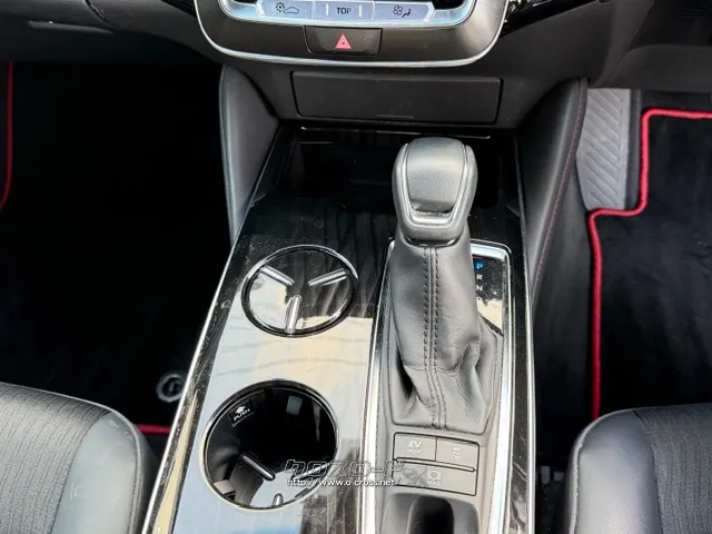 ★ユーポス全店の車両をコザ店でご覧頂く事も可能です! トヨタ クラウン