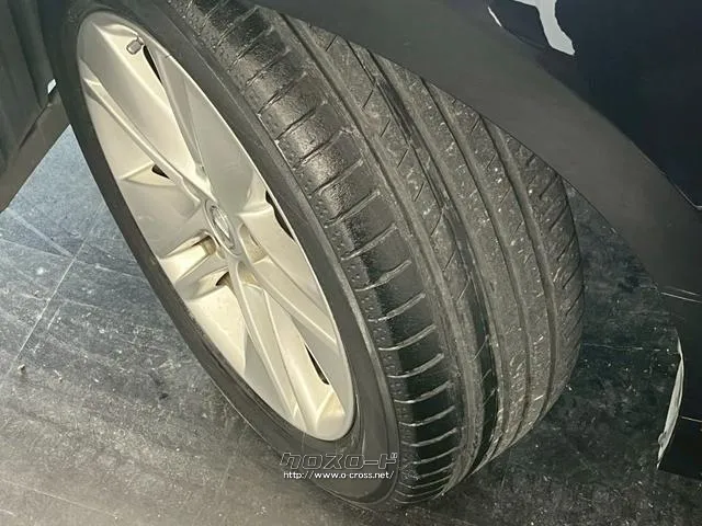 自社整備工場・板金工場を備え、車検から事故の修理まで対応致します。 レクサス HS