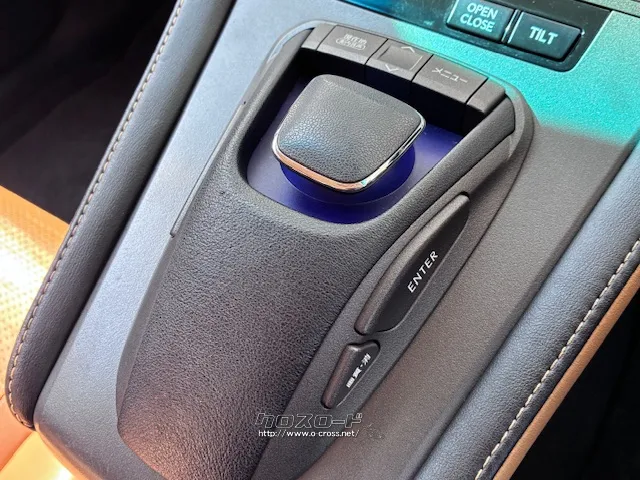 レクサス独自のコントロールシステム「リモートタッチ」を配置 レクサス HS