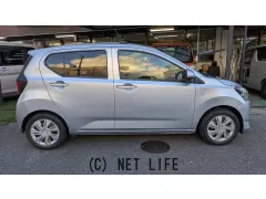 ダイハツ ミライース